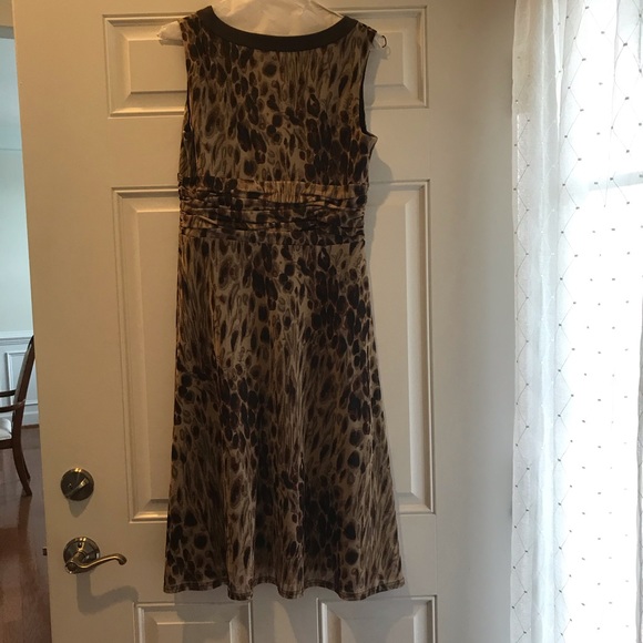 Sleeveless Dress - Picture 2 of 2